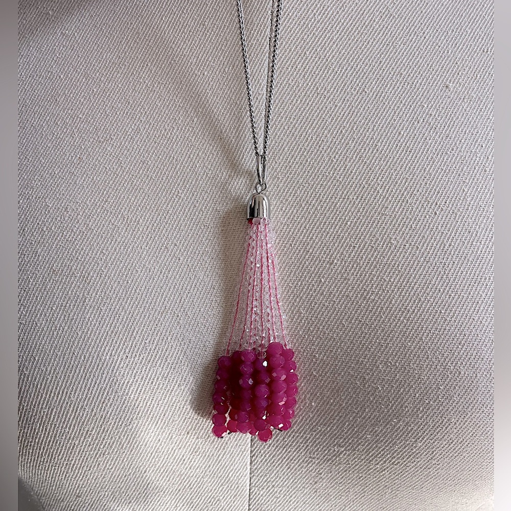 ⚡️2/$15⚡️Lane Bryant pink tassel necklace